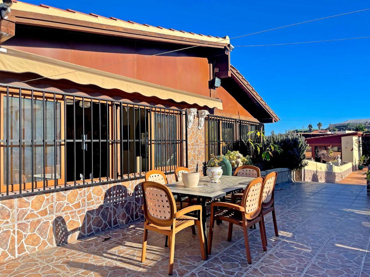 Exquisite Rural House With Garden, Pool And Sea Views Villa Arico Viejo Bagian luar foto