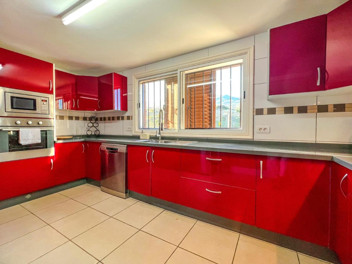 Exquisite Rural House With Garden, Pool And Sea Views Villa Arico Viejo Bagian luar foto